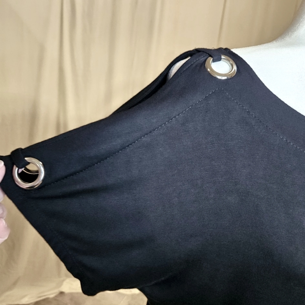 Cable & Gauge Black Open Sleeve Cold Shoulder Grommet Tunic Size M - Picture 4 of 9